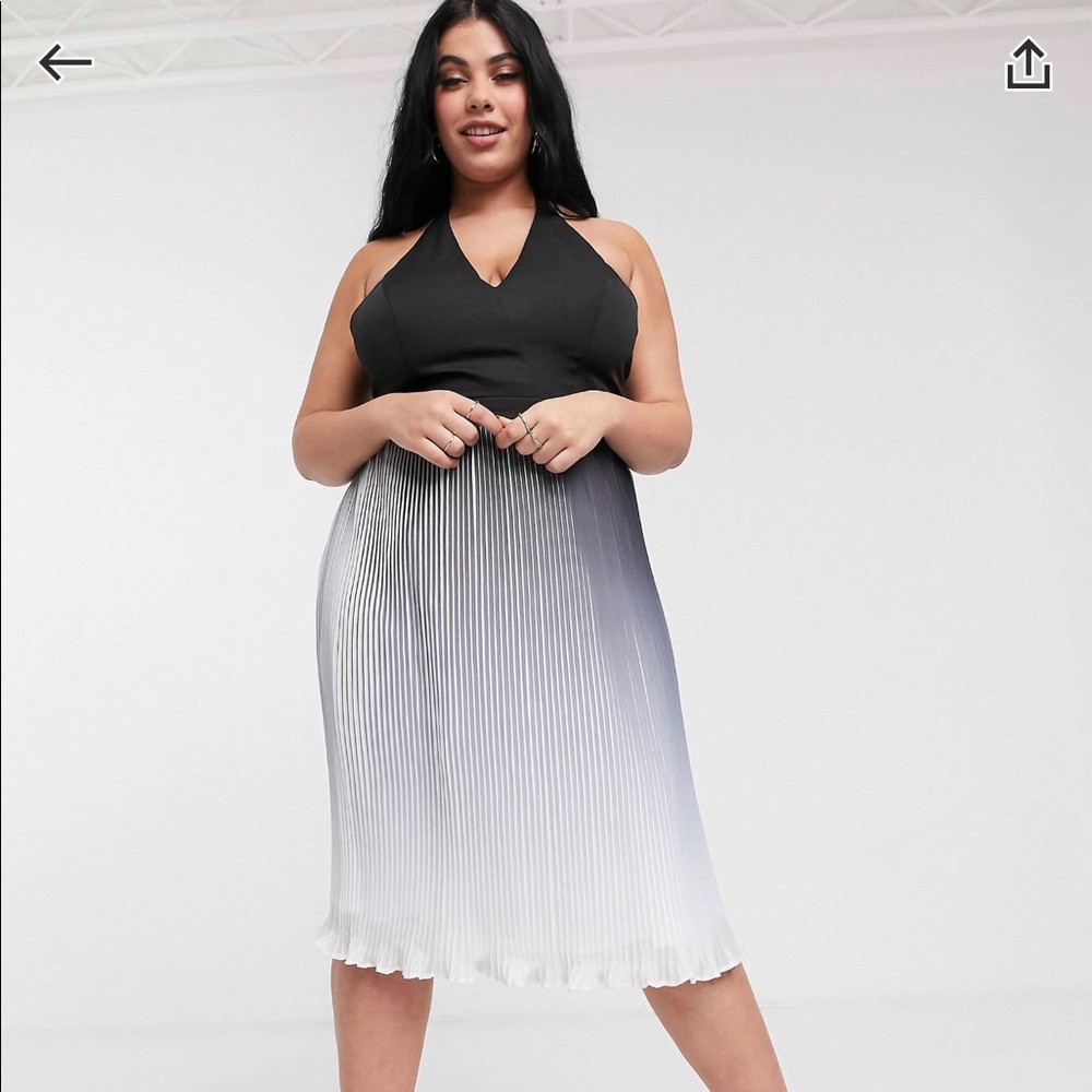 NWT Chi Chi London Curve Halter Dress